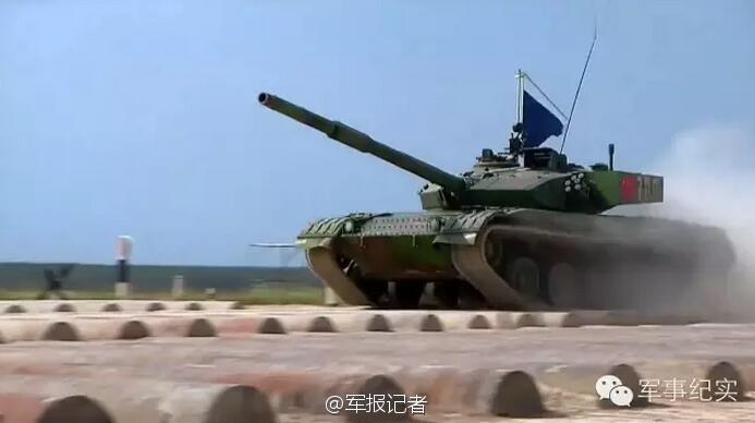一艘泰国油轮安全穿行霍尔木兹海峡 释放“非敌对船只”有限放行信号